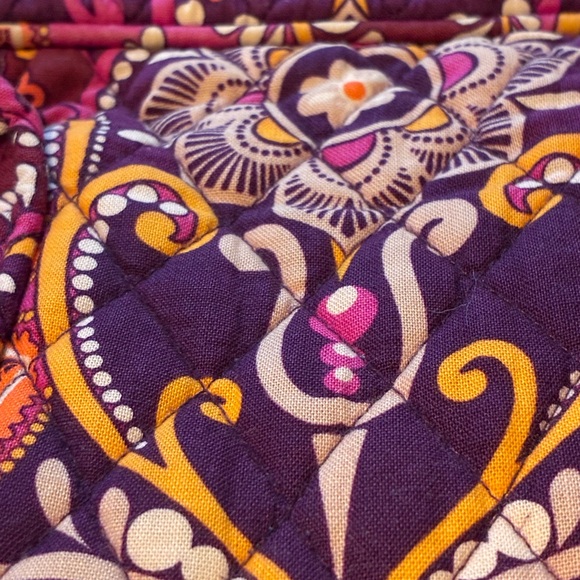 Vera Bradley Safari Sunset Mini Duffel NWOT - Picture 5 of 8